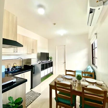 Fully Furnished 1Br Condo